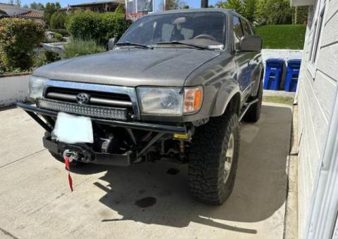 1998 Toyota 4Runner Limited 4x4